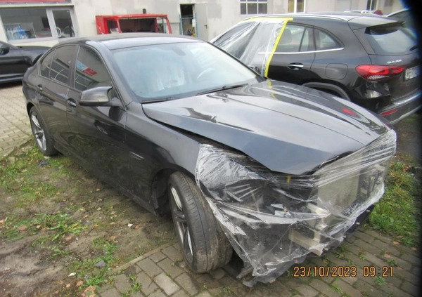 BMW Seria 5 cena 29500 przebieg: 257000, rok produkcji 2015 z Warszawa małe 121